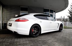 Porsche Panamera 4.9 GTS  Exclusive Individual