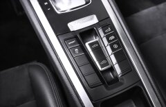 Porsche Boxster 2.7 sportovní výfuky, PDLS, Alcantara, navigace