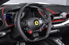 Ferrari Ostatní 812 Superfast, karbon paket