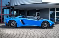 Lamborghini Aventador SV Roadster LP 750-4