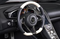 McLaren MP4-12C 3.8 twin turbo, karbon paket, lift systém