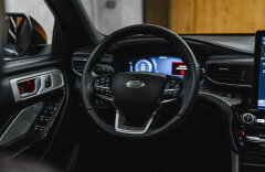 Ford Explorer Platinum Plug-in-Hybrid 4x4, B&O