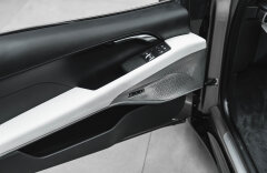 Lotus Emira V6 First Edition, KEF, ZÁRUKA