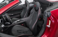 Ferrari Portofino Rosso Portofino, karbon/LED, Alcantara