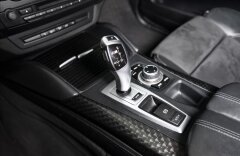 BMW X6 M50d xDrive, head-up, nezávislé top.