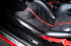 Ferrari 488 GTB Alcantara/karbon Race sedadla