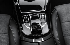 Mercedes-Benz E 220 d 4M Avantgarde Pano LED HuD 360