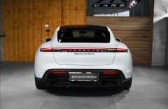 Porsche Taycan Turbo S, keramiky, karbon, PDCC, Matrix