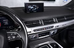 Audi SQ7 4.0 biTDI quattro, Matrix, CZ