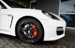 Porsche Panamera 4.9 GTS  Exclusive Individual