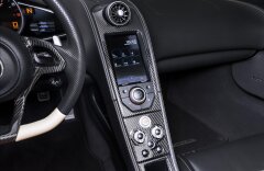 McLaren MP4-12C 3.8 twin turbo, karbon paket, lift systém