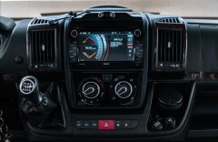 Laika  KREOS 7009 3,0D 130kW, Max výbava  obytný automobil