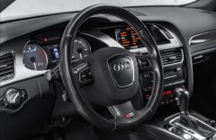 Audi S4 3.0 TFSI quattro, B&O, karbon, CZ