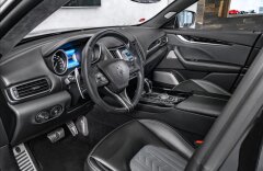 Maserati Levante S, Zegna edition, panorama, B/W sound