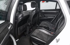 BMW X6 M50d xDrive, head-up, nezávislé top.