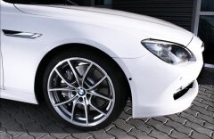 BMW Řada 6 4,4 650i kabrio, individual, max výbava