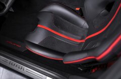 Ferrari Ostatní 812 Superfast, karbon paket