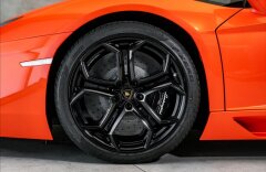 Lamborghini Aventador LP 700-4