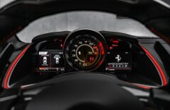 Ferrari 812 Superfast  V12