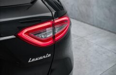 Maserati Levante S, Zegna edition, panorama, B/W sound
