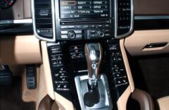Porsche Cayenne Diesel, vzduch, LED PDLS, panorama, ventilace, BOS