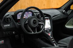 McLaren 720S 4,0 B&W, LIFT, ZÁRUKA