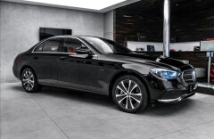 Mercedes-Benz Třídy E E 300 e 4MATIC Avantgarde