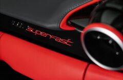 Ferrari 812 Superfast  V12
