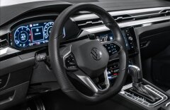 Volkswagen Arteon Shooting Brake 2,0TDI Rline DSG, Keyless, LED, tažné