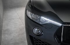 Maserati Levante S, Zegna edition, panorama, B/W sound