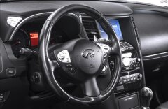 Infiniti FX30 Premium V6 3.0 diesel , ventilace, navigace