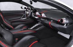 Ferrari Ostatní 812 Superfast, karbon paket