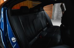 BMW Řada 5 4,4 M550i xDrive, H/K, HEAD-UP, PANO, LASER
