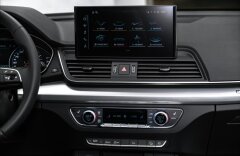 Audi Q5 2.0TDI Q S line, možný O leasing