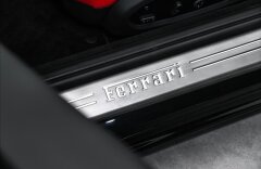 Ferrari 812 Superfast  V12