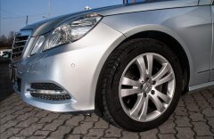 Mercedes-Benz Třídy E 250 CDI Avantgard 4x4, vzduch, servis 6let/12