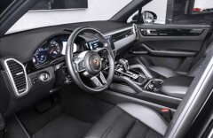 Porsche Cayenne LED Matrix, Bose, panorama, Sport chrono, ACC
