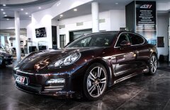 Porsche Panamera 4S Sport chrono, PASM, PDLS, CZ