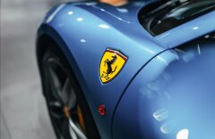 Ferrari 488 SPIDER, CARBON, passenger displej, CZ