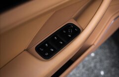 Porsche Panamera 2,9 4 E-HYBRID, BOSE, NOČNÉ VIDENIE, PANORAMA