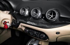 Ferrari F12 Berlinetta F12 Berlinetta, lift, JBL. karbon/LED