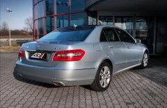 Mercedes-Benz Třídy E 250 CDI Avantgard 4x4, vzduch, servis 6let/12