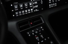 Porsche Taycan Turbo S, keramiky, karbon, PDCC, Matrix