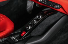 Ferrari 812 Superfast  V12