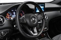 Mercedes-Benz Třídy A A 180 d, LED, Navigace
