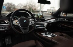 BMW Řada 7 6,6 M760 i L xDrive V12, PANORAMA, B&W