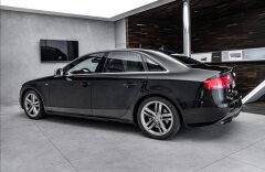 Audi S4 3.0 TFSI quattro, B&O, karbon, CZ