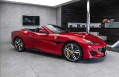 Ferrari Portofino Rosso Portofino, karbon/LED, Alcantara