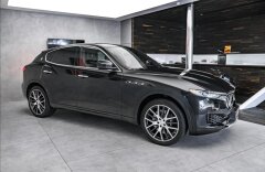 Maserati Levante S, Zegna edition, panorama, B/W sound