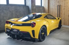 Ferrari 488 Pista, karbon, lift, JBL, tricolore